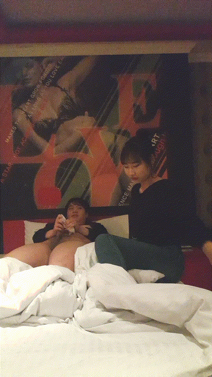 똥머리대학생_모텔에서 대딸간단_오럴 입싸 [노워터 원본] 미리보기 1