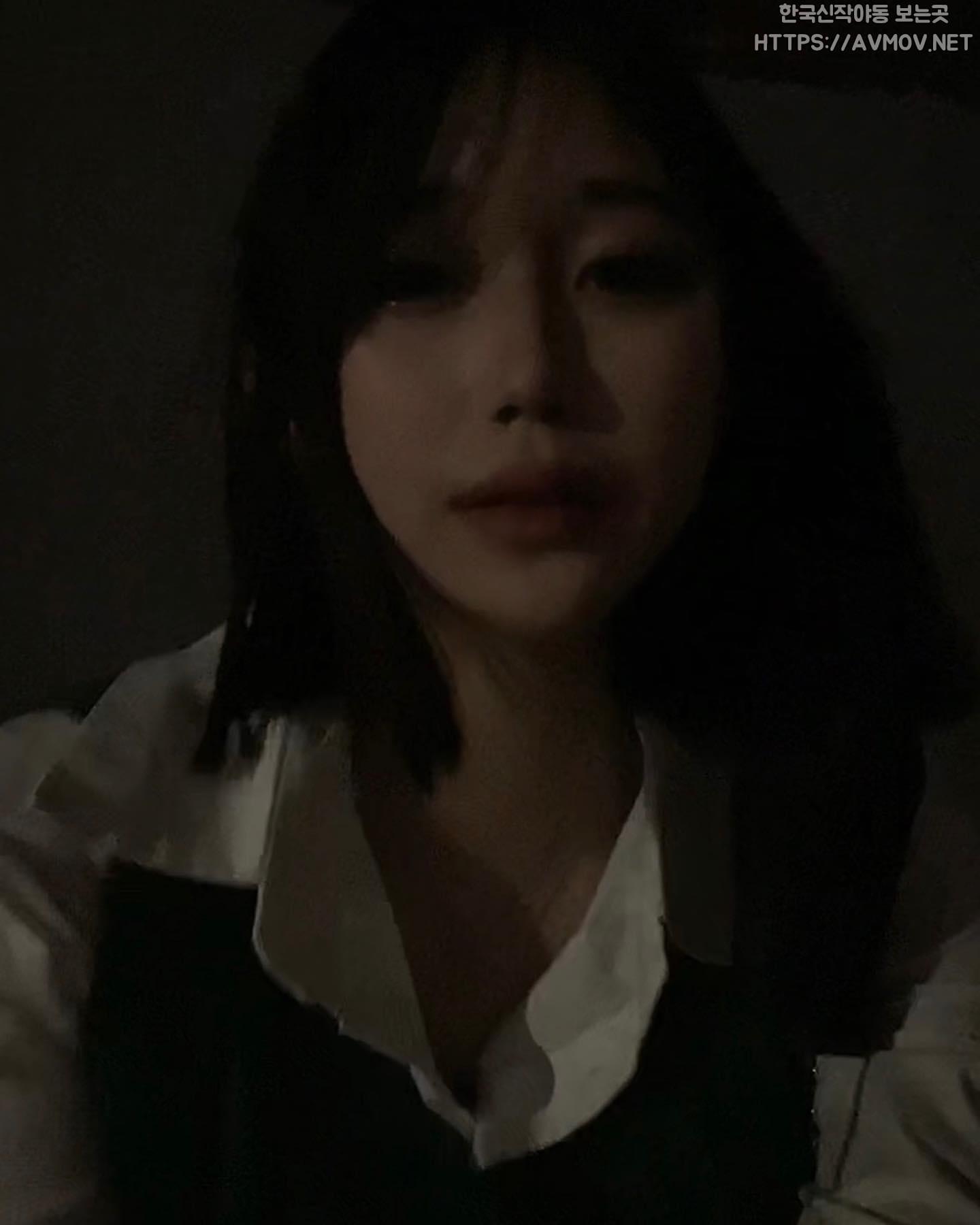 임지은 [갓스무살 회색티 러쉬알바녀] 1탄 +얼굴사진파일 5장 미리보기 10