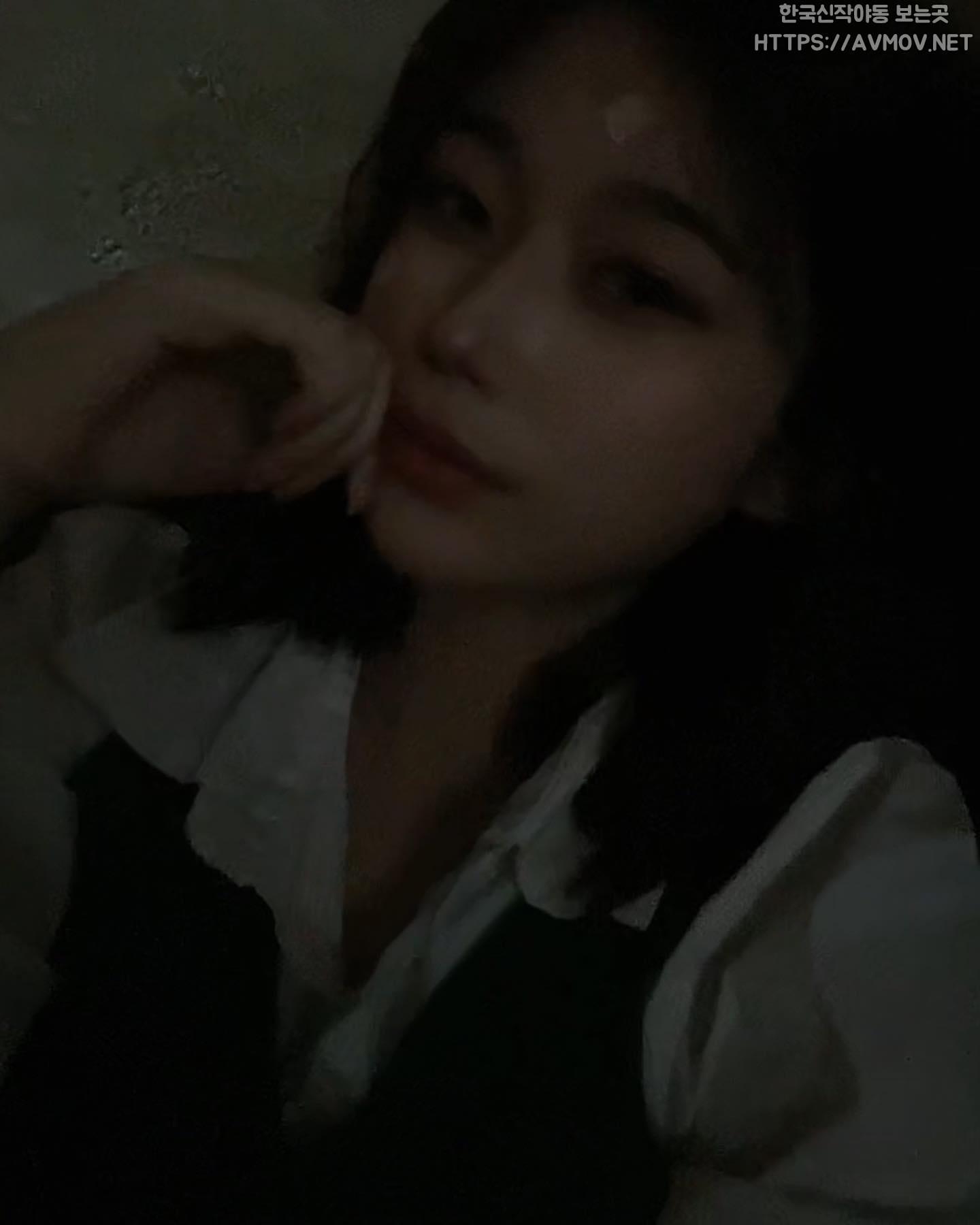 임지은 [갓스무살 회색티 러쉬알바녀] 1탄 +얼굴사진파일 5장 미리보기 11