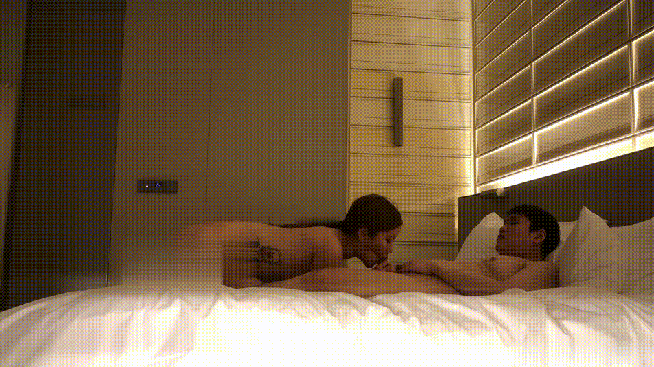 스폰녀 8탄 VVIP 글래머 요가강사년 옆캠버전 미리보기 1