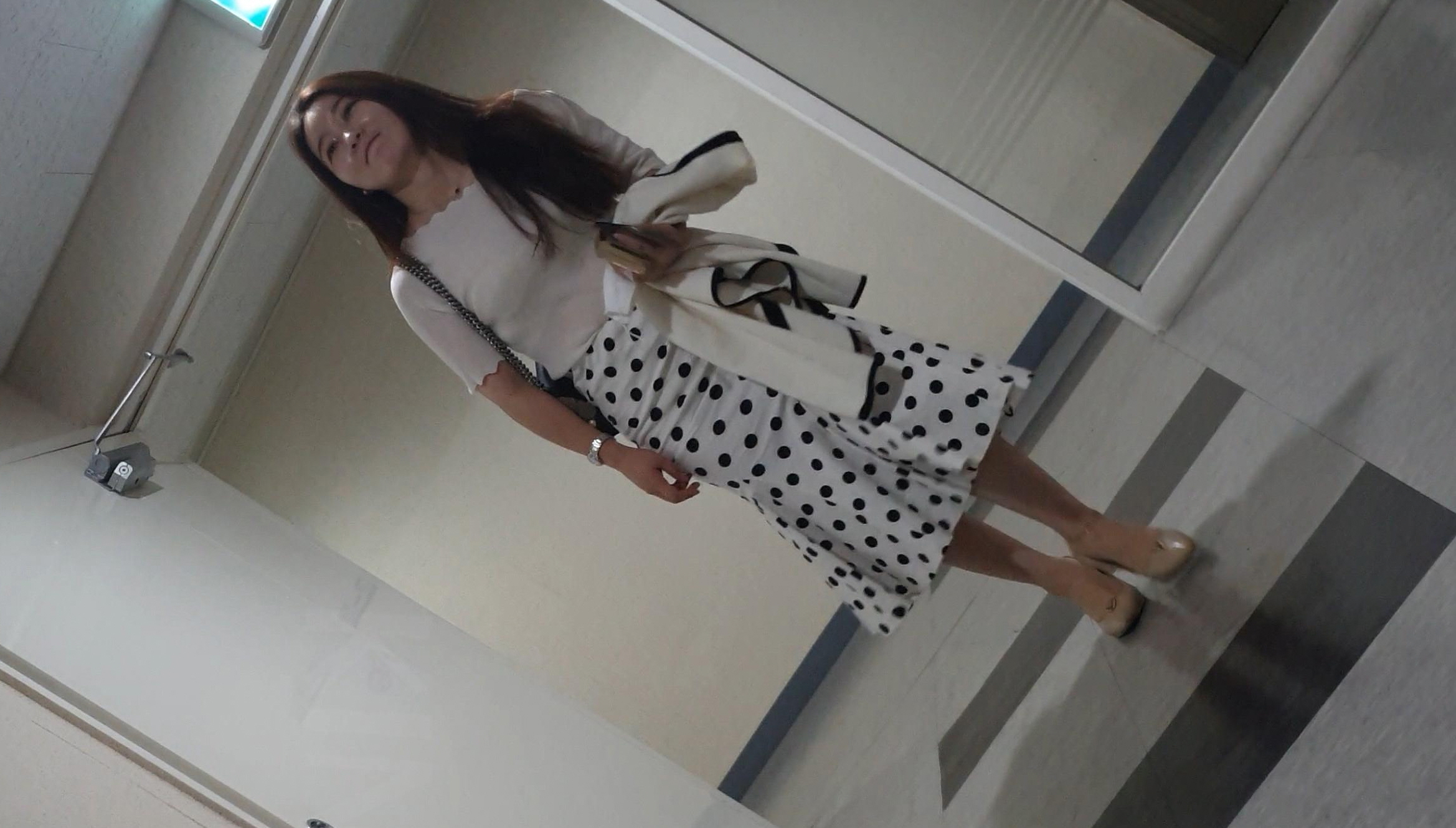 대전대학생_땡땡이무늬치마 [원본 풀팩] 미리보기 19