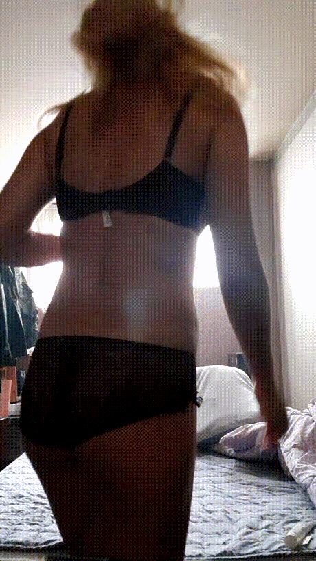 백마 금발우크라이나녀_정면샷 담배한대피고~화질굿 미리보기 5