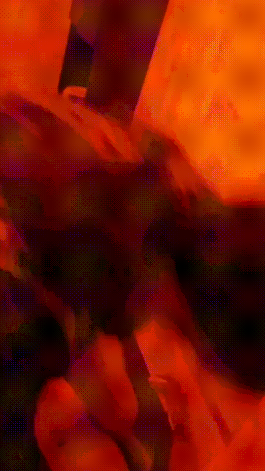 [미공개] 빨간빛 마사지방_방문열고 카운터 아줌마와 섹스_4개 미리보기 3