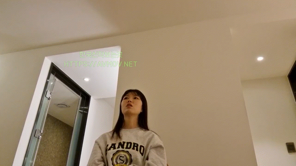 SANDRO맨투맨 수다녀 미리보기 9