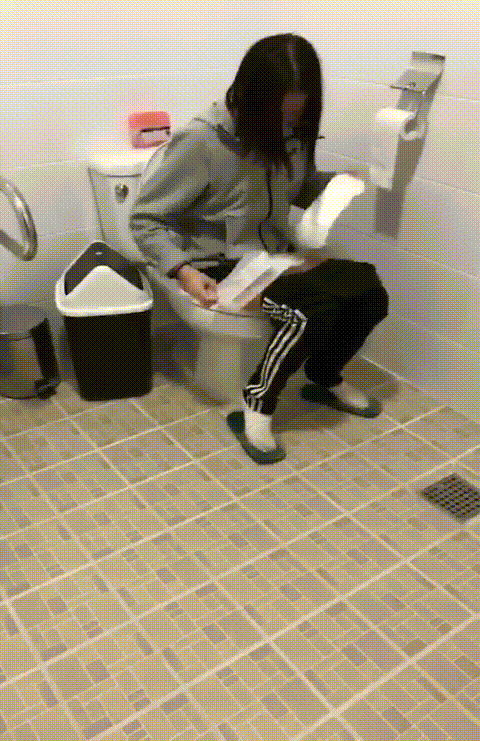 여동생을 몰래 촬영하는 언니 미리보기 1