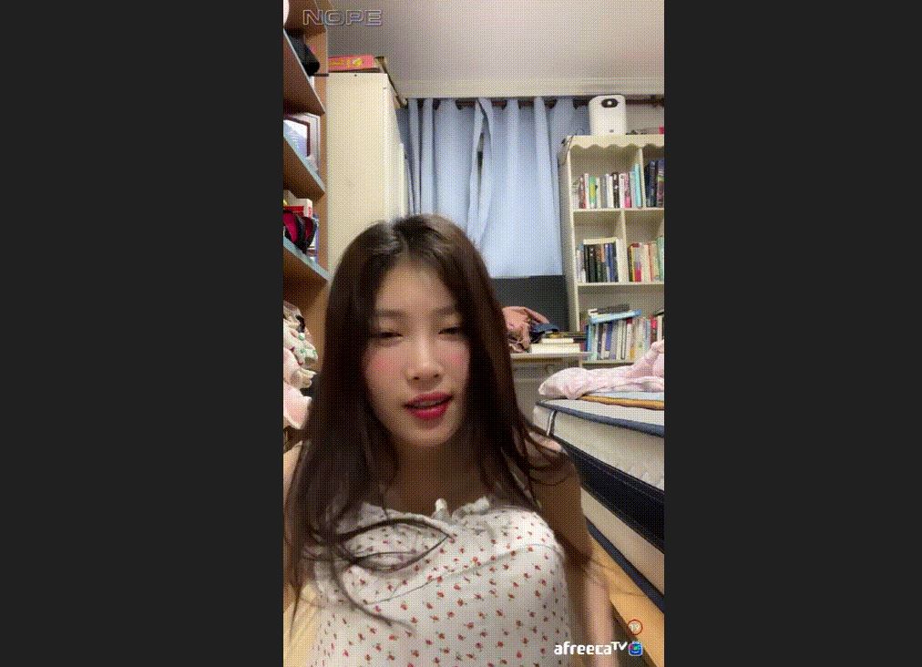 핥솜_아프리카 잠옷입고 꼭지노출