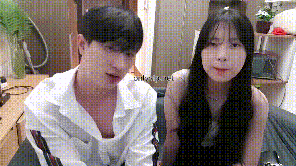 박일우_연예인급 게스트 가슴지리는 팬방 1/2 미리보기 1