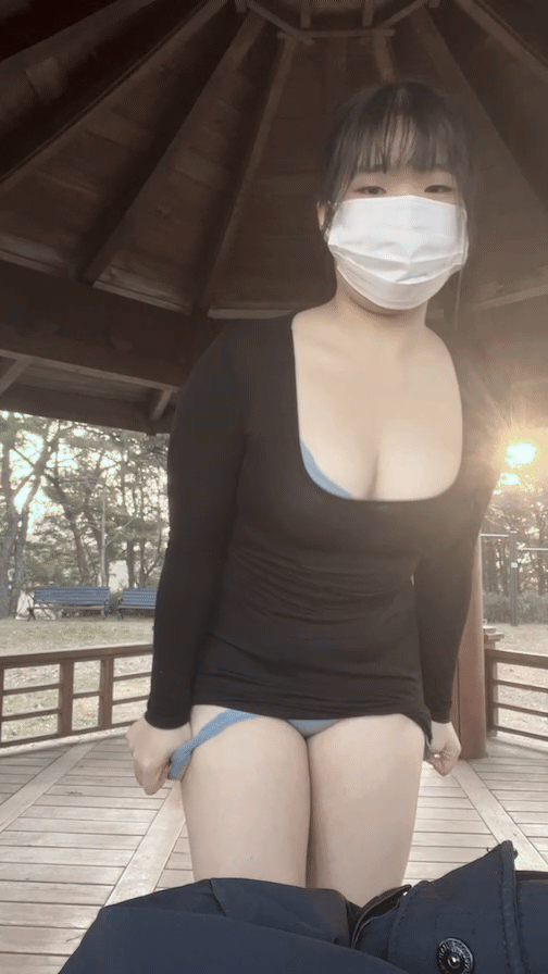 치즈냉녀 [지혜] 야외 방송_뒤에 누구 들킴_올노자위 미리보기 2