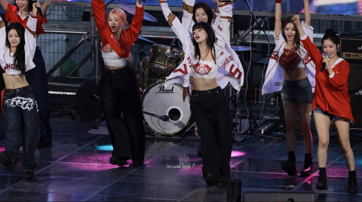 [4K] 프로미스나인 Supersonic 직캠 [송하영 누브라꼭지] 현재 삭제분 미리보기 2