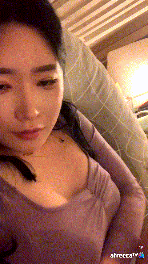 아프리카 노팬티 속바지만 입고 뒷고하는_다린이 미리보기 2