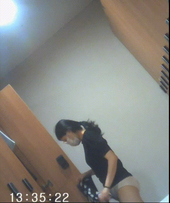 코시국_사무실 여직원 탈의실 [6V] 미리보기 3