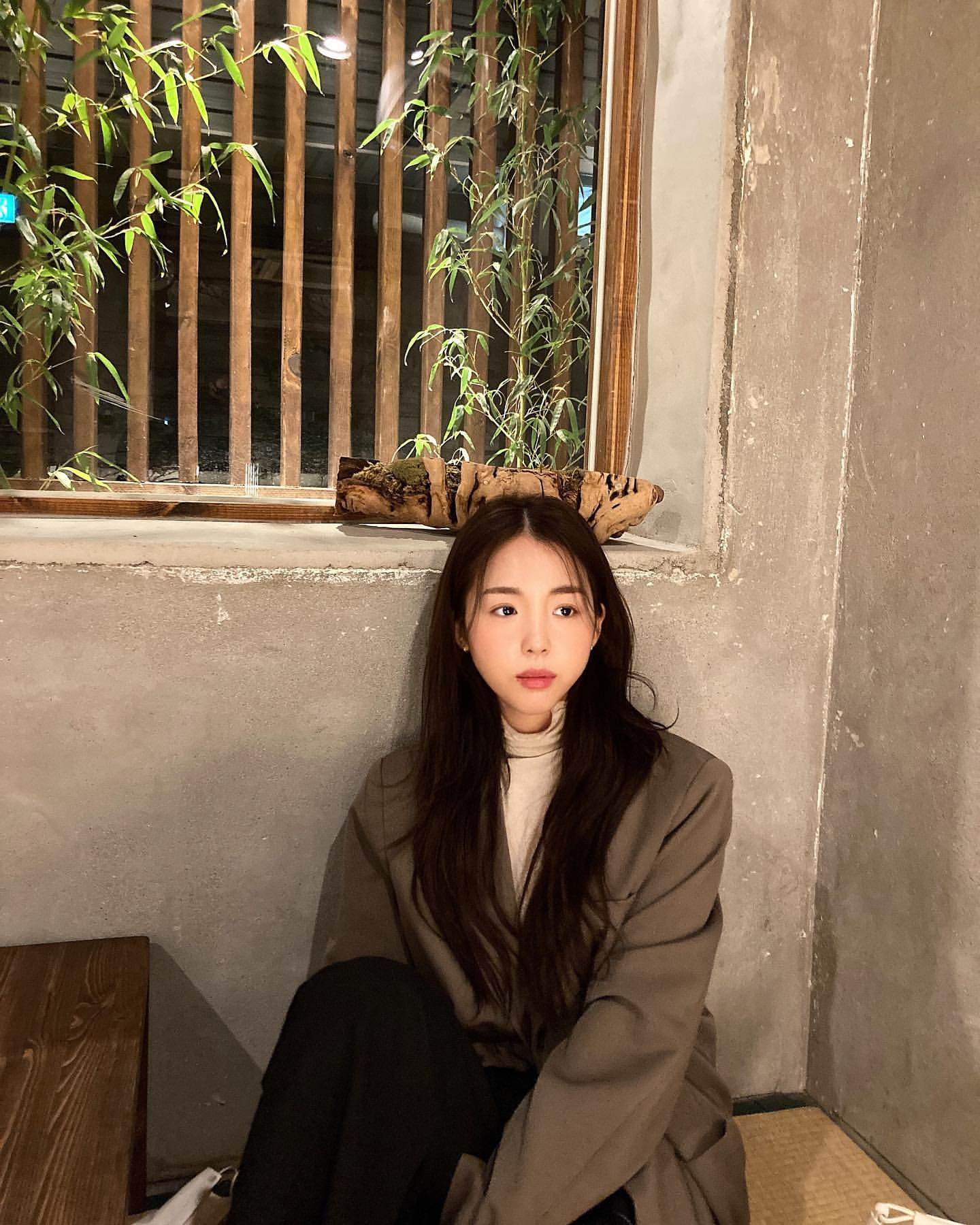 무표정녀 김지현 - 유출 인스타 [추가작] 79개파일 미리보기 7