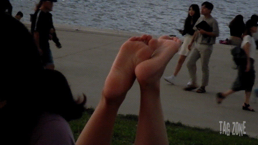 [FOOT취향] 한강의 맨발녀들 + 대합실 풋 미리보기 14