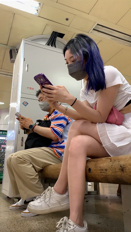 레어작 지하철 다리 이쁜 몸매녀 미리보기 1