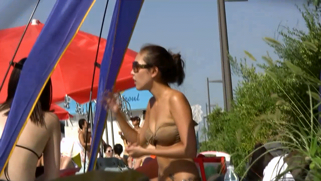 야외강변수영장 Clip 미리보기 3