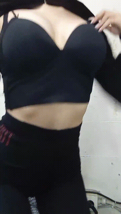 좁이 2024.10.16 / 18 방송일 2개 【사무실노출방송녀】 가슴완전오픈 미리보기 4