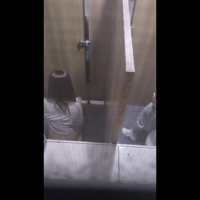 [신작] 국산장실_친구끼리 [일타쌍피] 미리보기 1