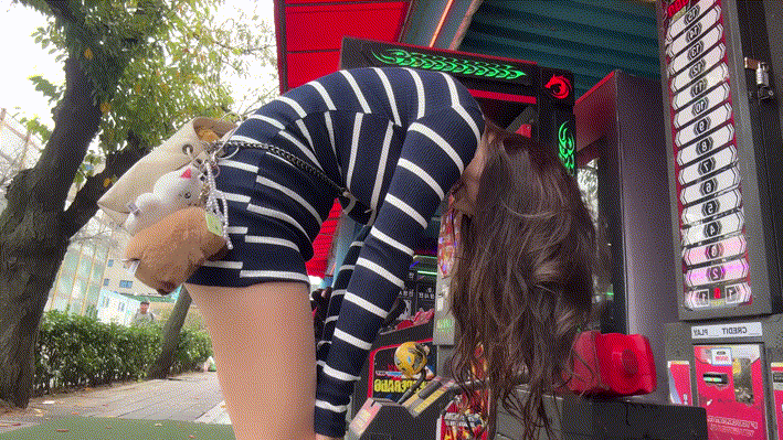 그릴래영_월미도 스트릿 [거유가슴골/속바지컷] 5.7g 미리보기 5