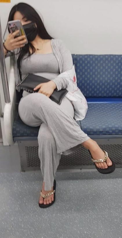 전철 육덕 거유 미시룩 올그레이녀 (고화질) 미리보기 2