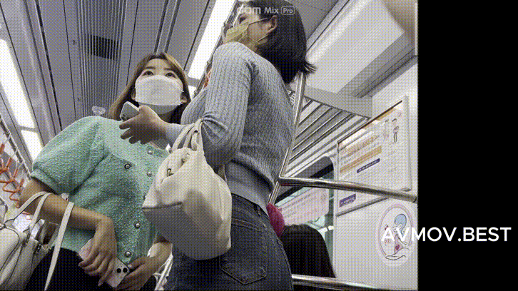 지하철 몸매 좋은 거유 니트녀 미리보기 1