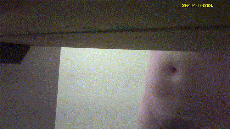 책상아래 육덕녀 샤워 몰카 [2099년] 미리보기 4