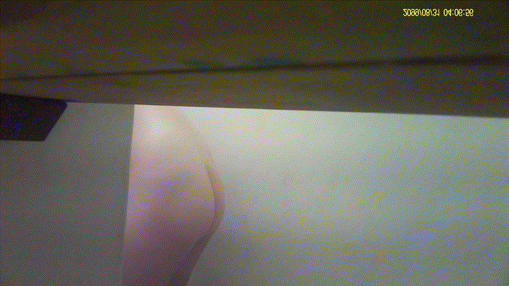 책상아래 육덕녀 샤워 몰카 [2099년] 미리보기 7