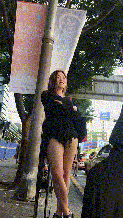 길거리 금발 핫팬츠 육덕녀 미리보기 3