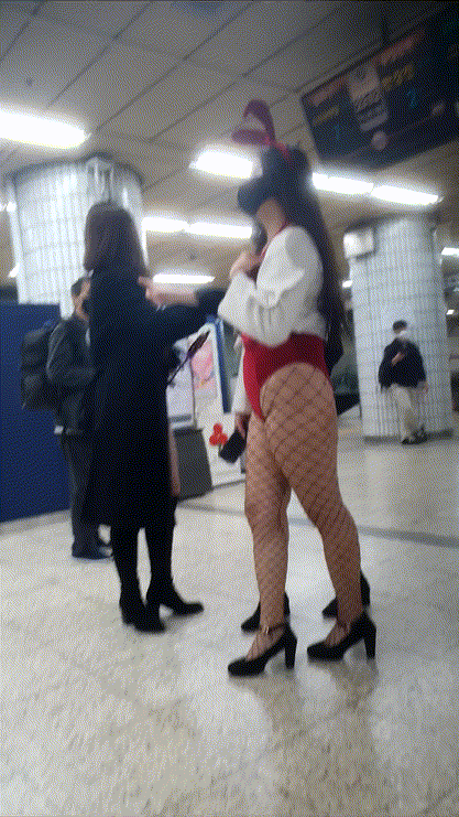 할로윈 바니걸2명 지하철 도ㅊ 미리보기 4