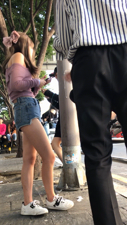 길거리_흰원피스 / 청핫팬츠 / 의자 허벅지 _3개작 미리보기 2