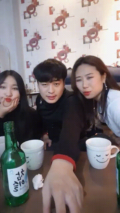 토토짱_2대1 스타킹녀들 보빨/물빨 합방 미리보기 1