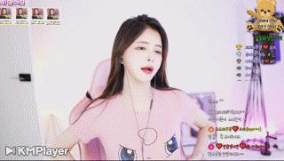 엣지_티셔츠 들어올리다 꼭노