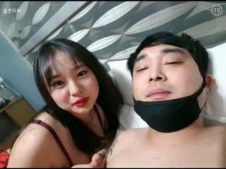 박파이 거유 껌여봉_40대 아저씨게스트랑 보빨 소리바다