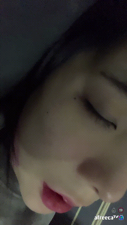 아프리카 비번방 켜서 영자 몰래 위하는 슬랜더BJ 미리보기 3