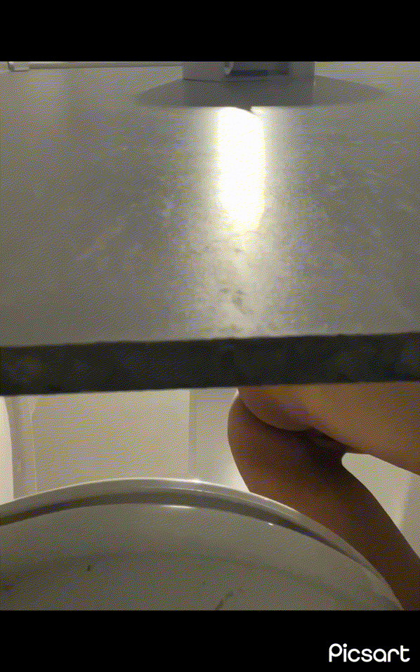 신작 ☆ 하드 원피스녀 장실 [보지노출] 미리보기 3