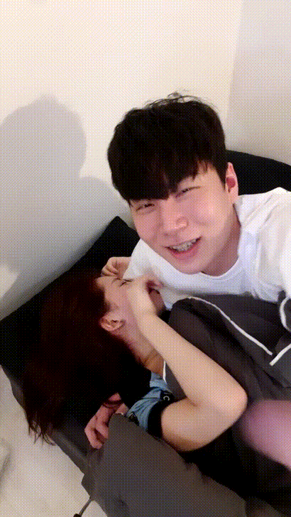 쓰따_흑두녀+핑두녀 女2 일반인 게스트 팬방 2개작 미리보기 3