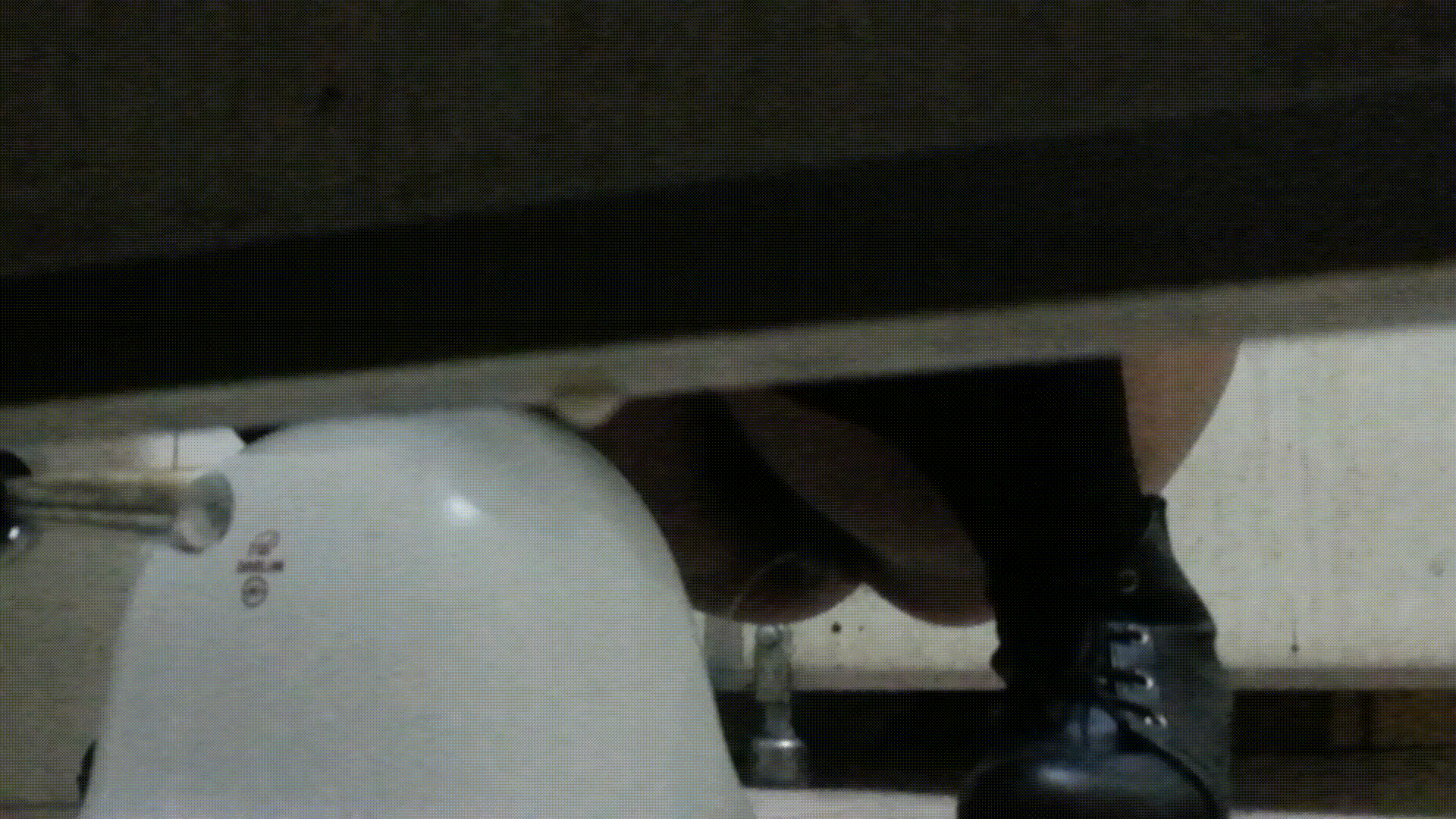 국산 횟집 장실 [틈새얼굴] 미리보기 3