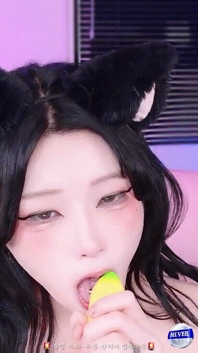 고영희 twingo1125 2024.11.25 니플꼭지/혀피어싱/바나나펠라 미리보기 3