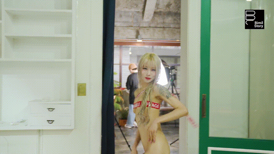 걸크러쉬 태리 [화보영상] 감독컷 보지/아래 노출본 2V 미리보기 16