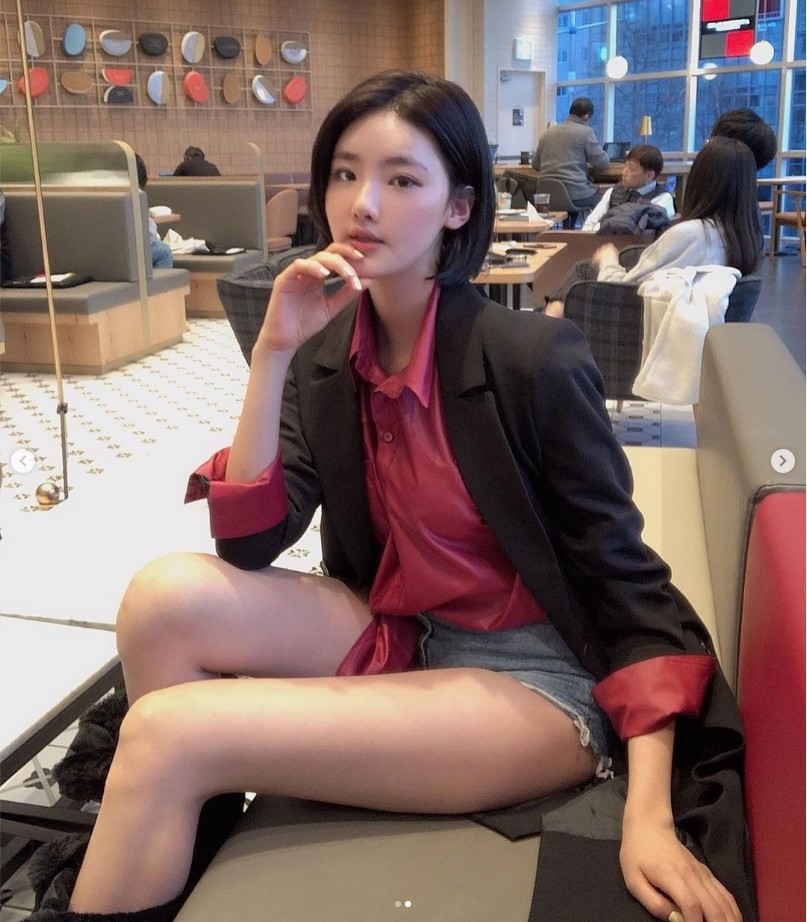 레젼드_레이싱모델 정하(꼭노미션영상+인스타+일상사진) 미리보기 9