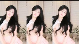 엘리_젖꼭지에 테이프바른날 + 자극적 하체 확대 뷰 [결국 다보임] 2개작