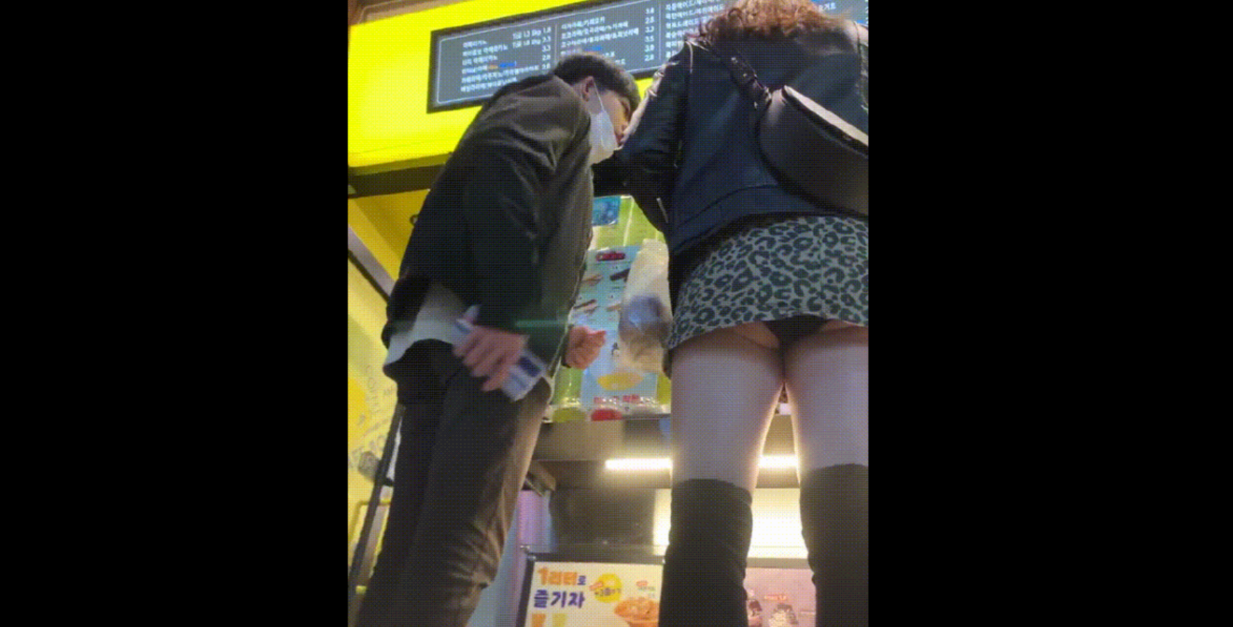 옷가게.지하철 및 일상 추가작 36v