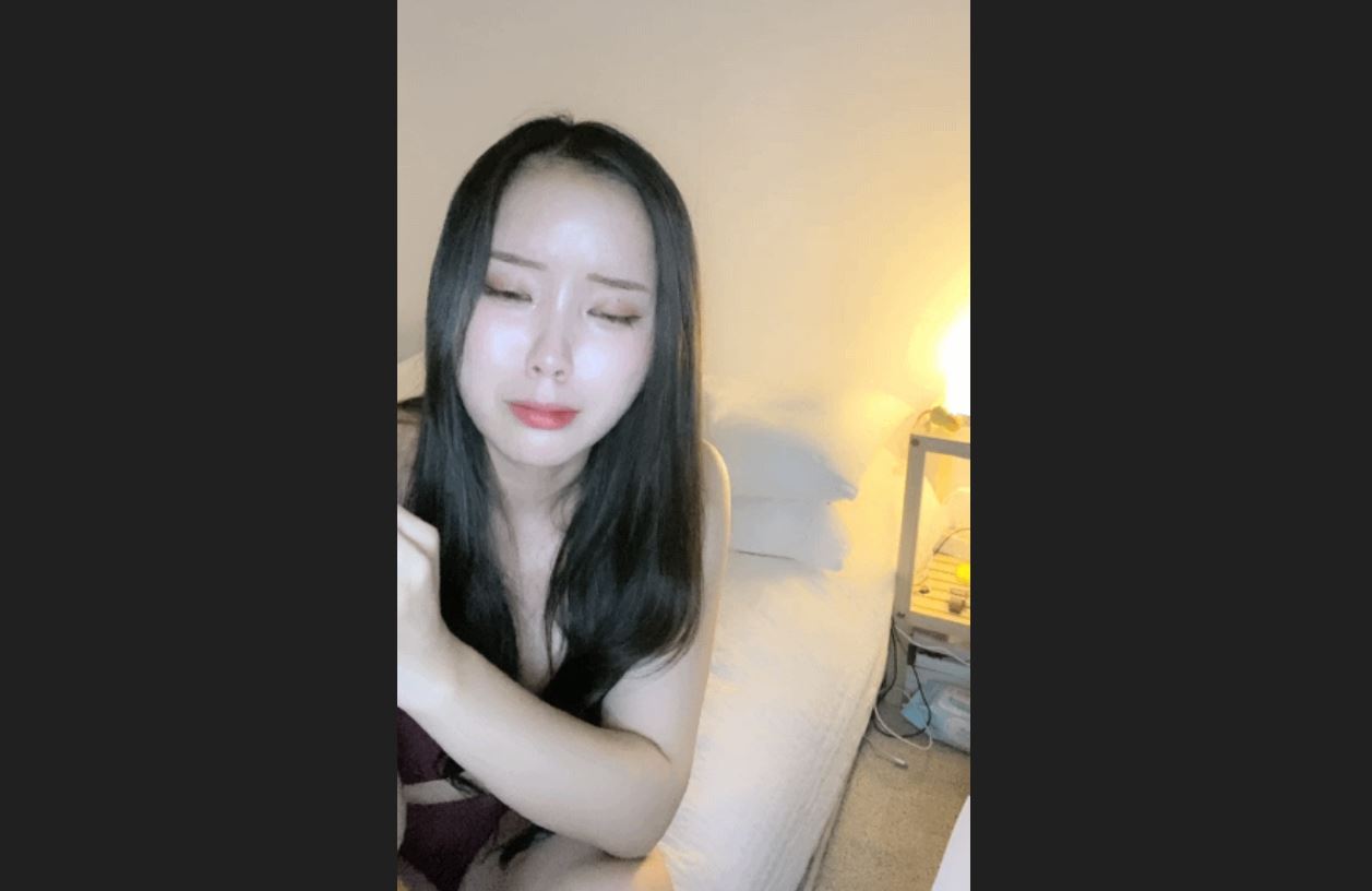 존예녀 잘 벗다가~현타와서 울먹울먹 [BJ이다영] 4v