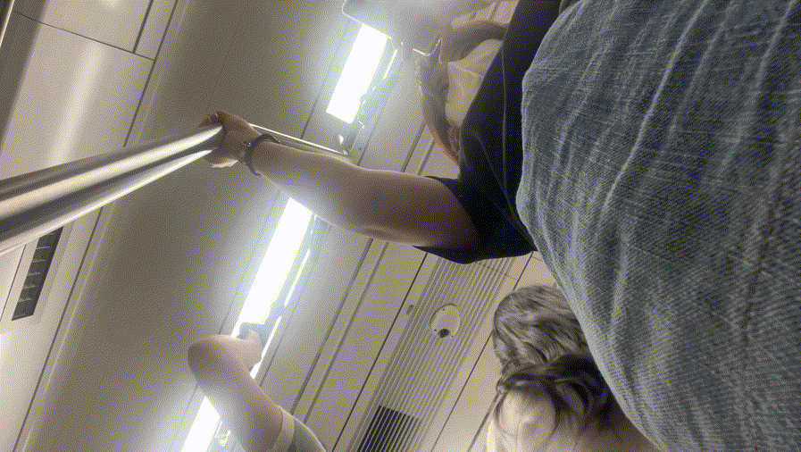 지하철 핫팬츠 업스 미리보기 1