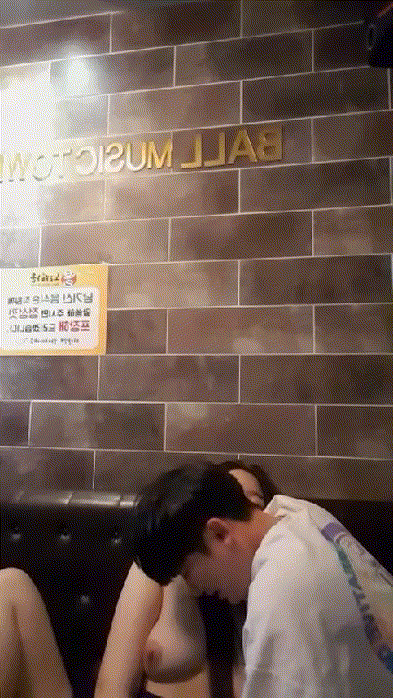 민혁_100개/200개 팬방 룸빨게스트 2개작 [육덕D컵 꼭지지림] 미리보기 4