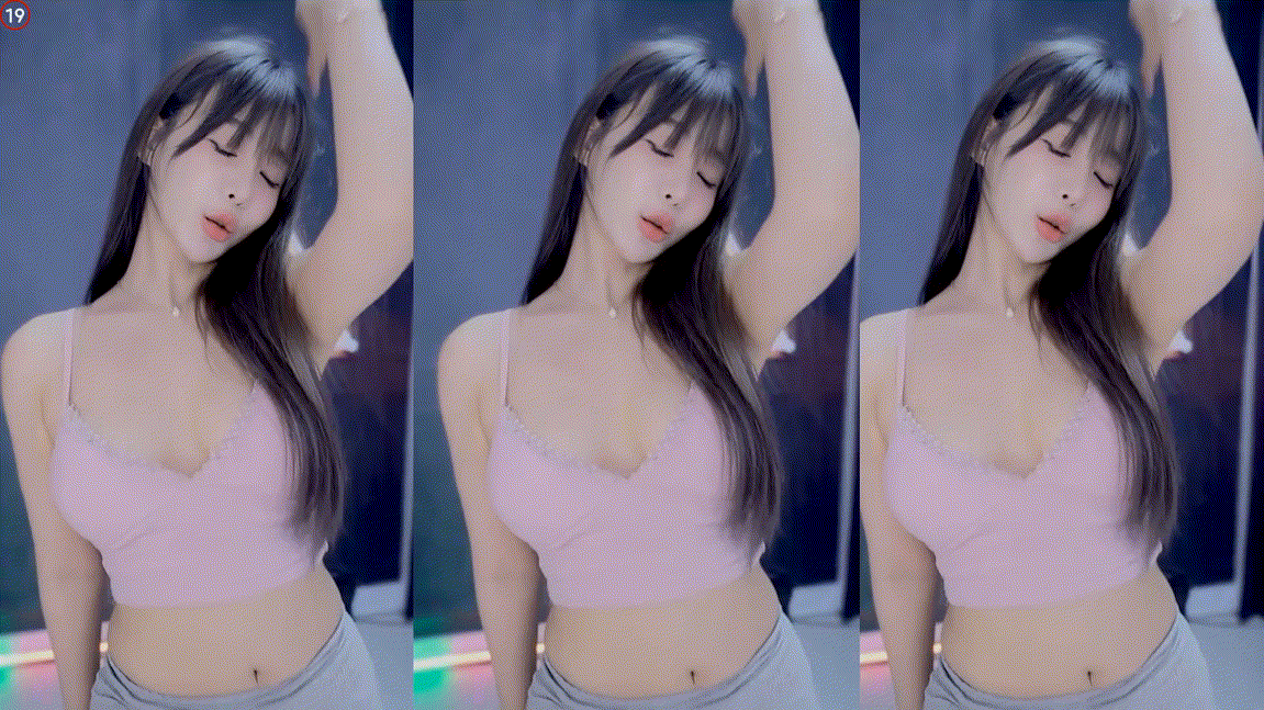 티팬티만 입은날_하루 [보짓살노출] 미리보기 1