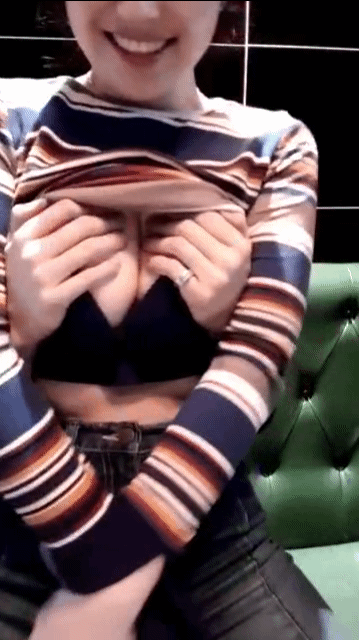 BJ지방시 D컵 글래머 게스트 일방+팬방 미리보기 2