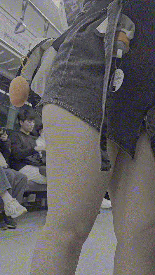 대놓고 보여주는 지하철 육덕녀 3v+보너스 꼭지 미리보기 2