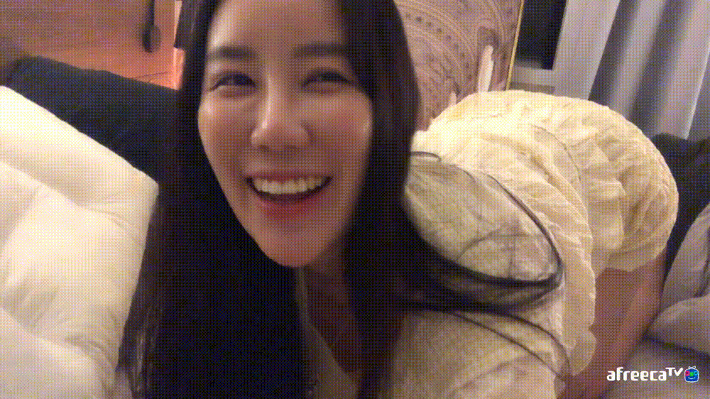 아프리카 쥬시_침대 위 꼭지노출 [다수노출] 미리보기 6