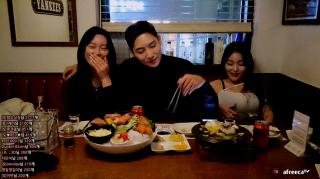 [야킹] 존예녀 2명 섭외_흰후드녀.가슴지림 10v/6.08기가