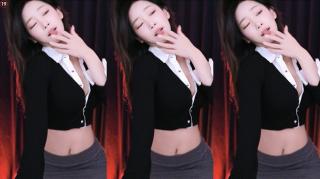 타니_스타킹 댄스 뒷태 리액션